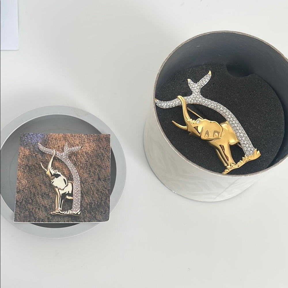 Brand New Limited Edition Gold Tone SCS Swarovski Crystal Elephant Pin Brooch